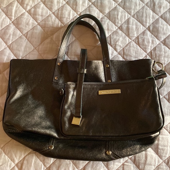 Tiffany & Co.Chocolate Brown Leather (Reversible) Shoulder. Preowned. Beautiful - Picture 12 of 15